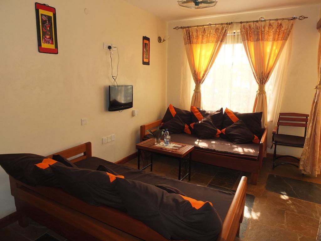 Afrika Lodges Voi Exterior photo