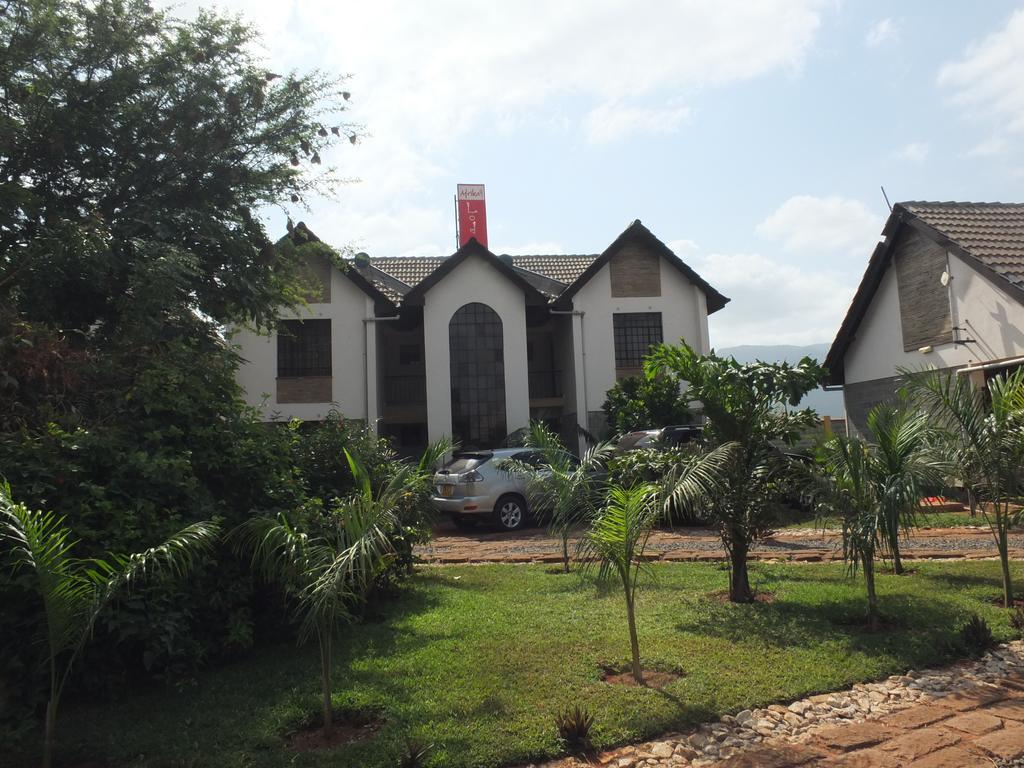 Afrika Lodges Voi Exterior photo